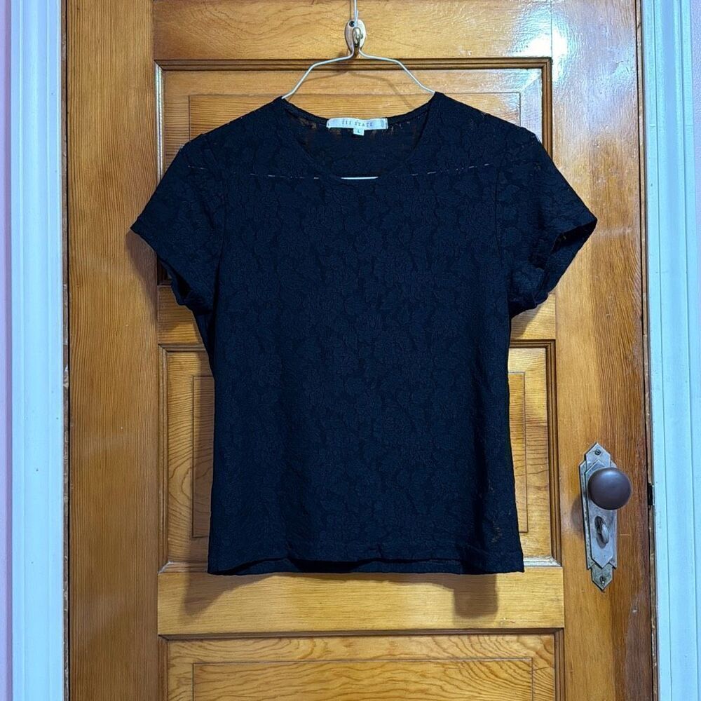 111 State Black Lacey Short Sleeve Tee Shirt Top Women’s Large